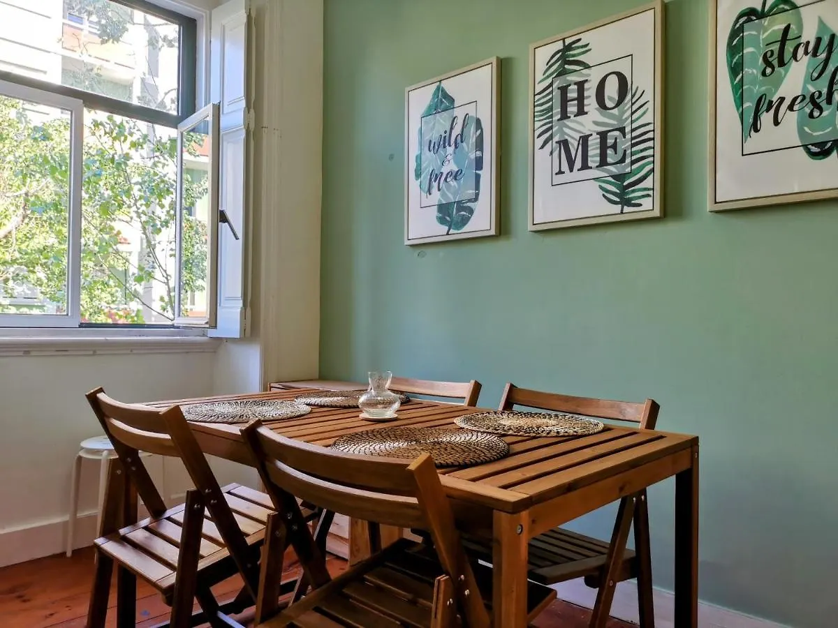 Tradicional Portuguese Apartment Lisboa